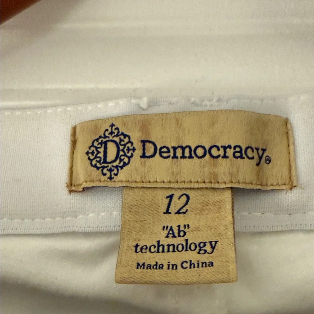 Democracy White Ankle Jeans with Frayed Hem - Picture 2 of 4